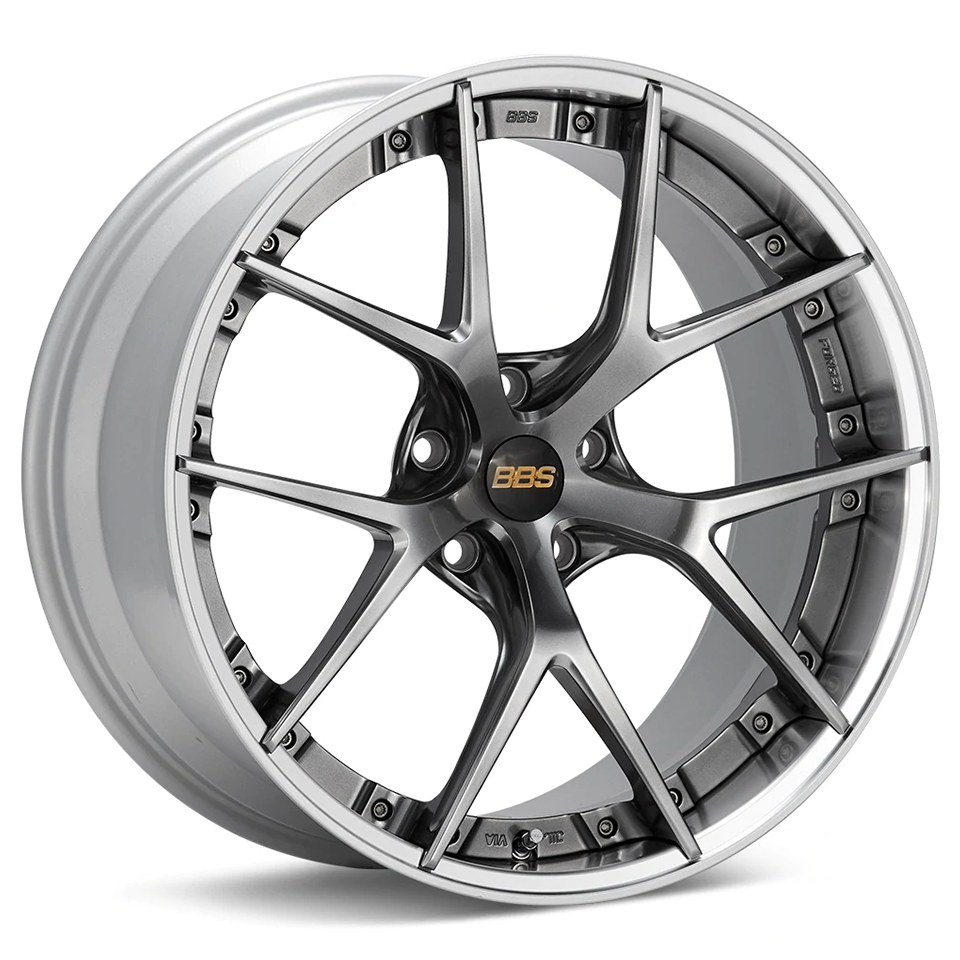 Disk: Diamond Black painted.<br />Rim: Silver painted, Diamond-Cut.